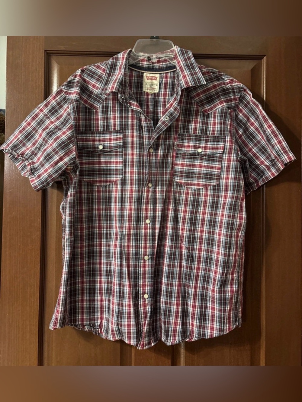 Men’s Levi’s western inspired button front short sleeve shirt, size XL
